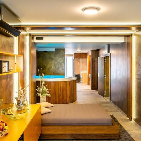 Hotel Akademie Chocerady エクステリア 写真