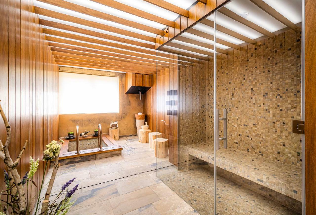 Hotel Akademie Chocerady エクステリア 写真